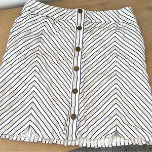 Anthropologie Skirt with POCKETS!!